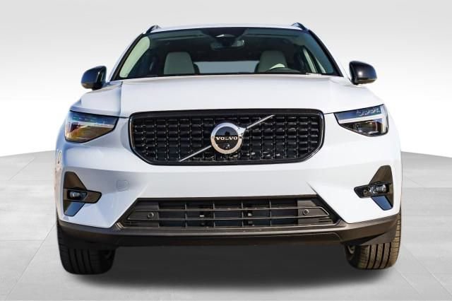 New 2026 Volvo XC40 B5 Plus w/ Protection Package Premier image 2