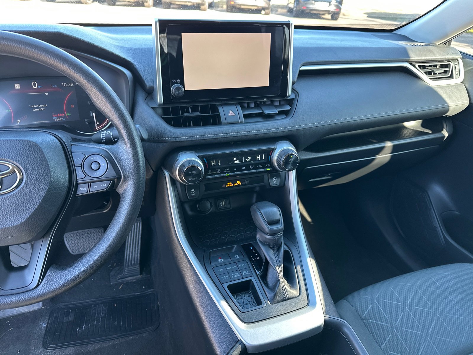 Used 2023 Toyota RAV4 XLE image 28