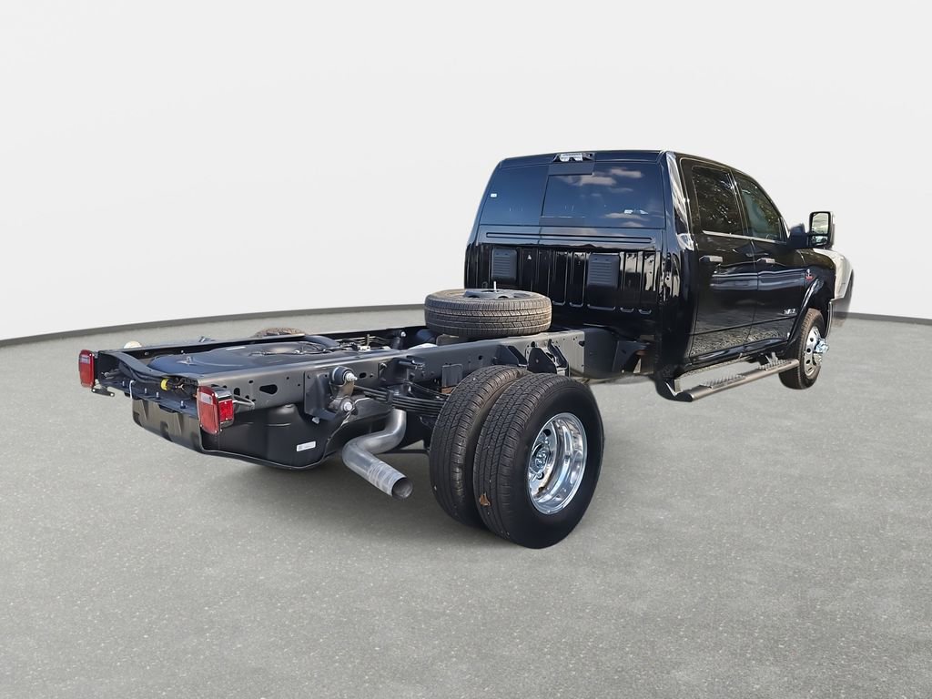 New 2026 RAM 3500 Big Horn AWD/4WD image 5