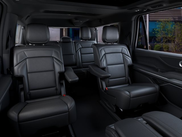 New 2027 Lincoln Navigator L Reserve w/ Jet Appearance Package AWD/4WD image 12