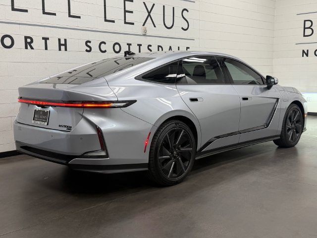 New 2026 Lexus ES 500e w/ Convenience Package AWD/4WD image 4