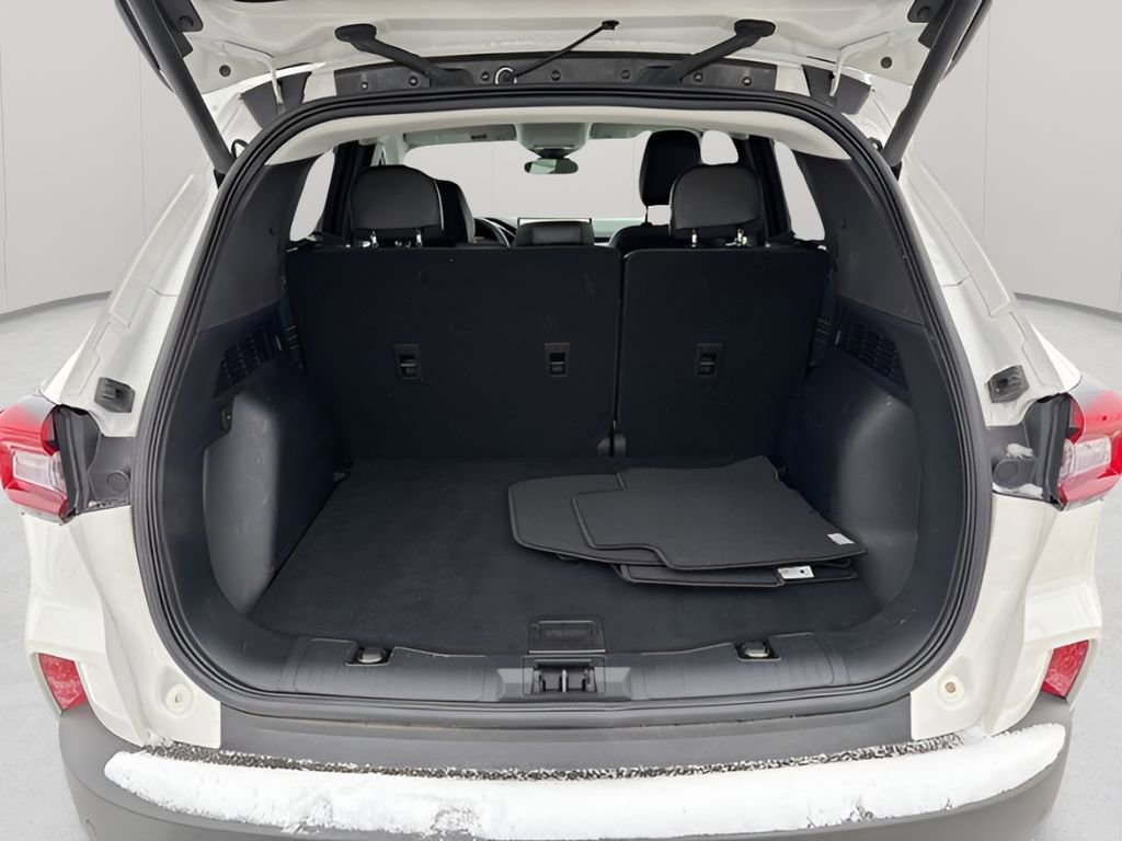 Used 2023 Ford Escape Platinum w/ Premium Technology Package image 17