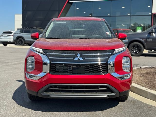New 2026 Mitsubishi Outlander ES image 6