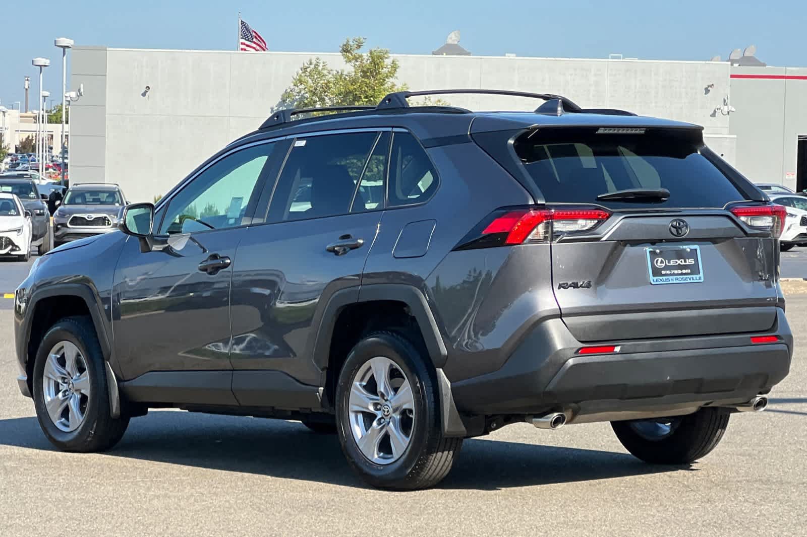 Used 2025 Toyota RAV4 XLE FWD image 7