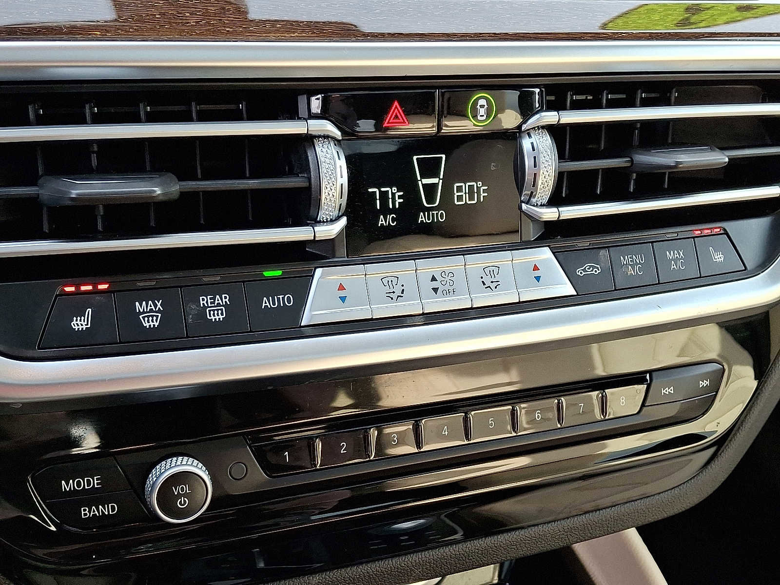 Used 2023 BMW X4 xDrive30i w/ Parking Assistance Package image 16