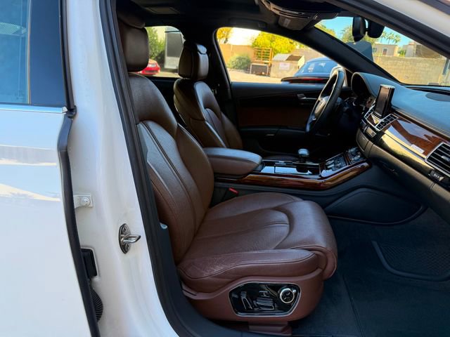 Used 2011 Audi A8 L 4.2 image 39