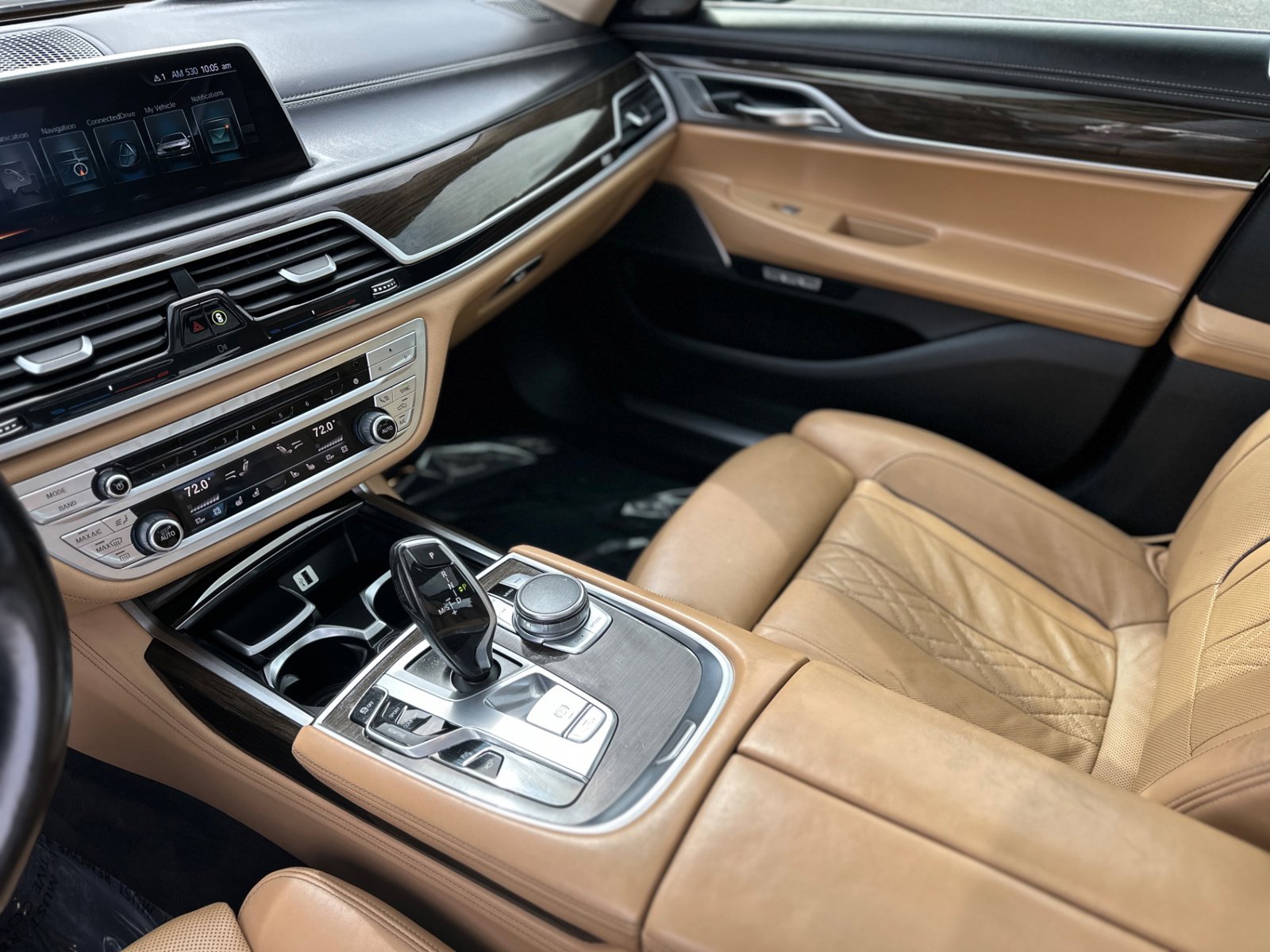 Used 2016 BMW 740i w/ Executive Package 2 RWD image 36