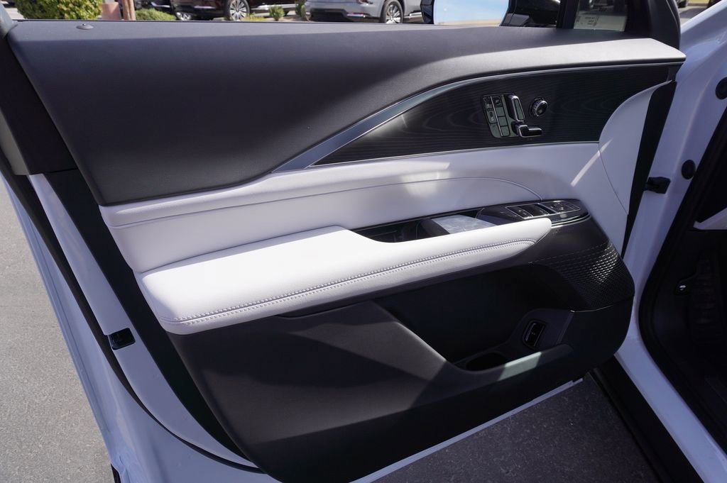 New 2026 Cadillac Lyriq Luxury image 14