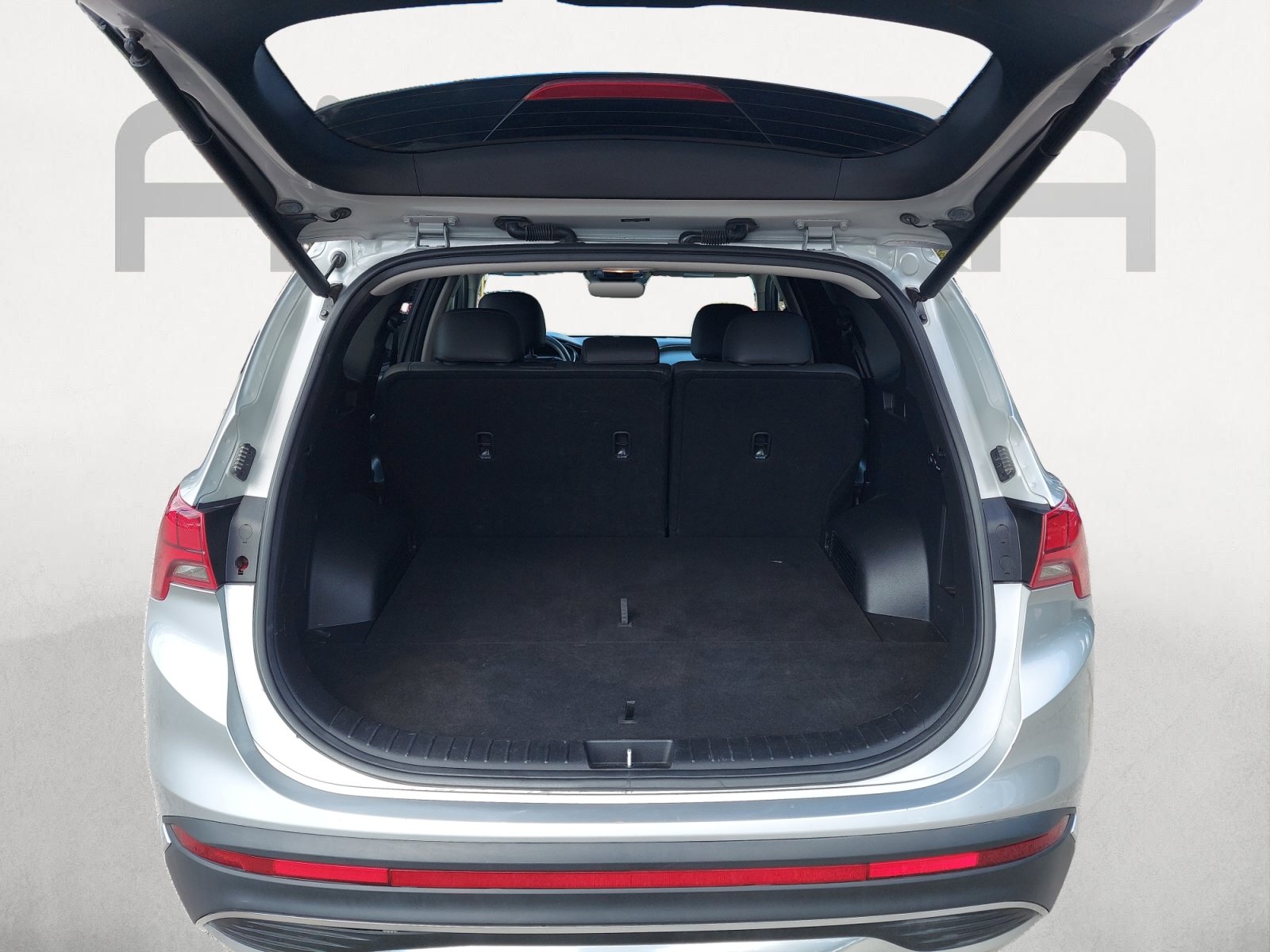 Used 2023 Hyundai Santa Fe SEL w/ Premium Package FWD image 12