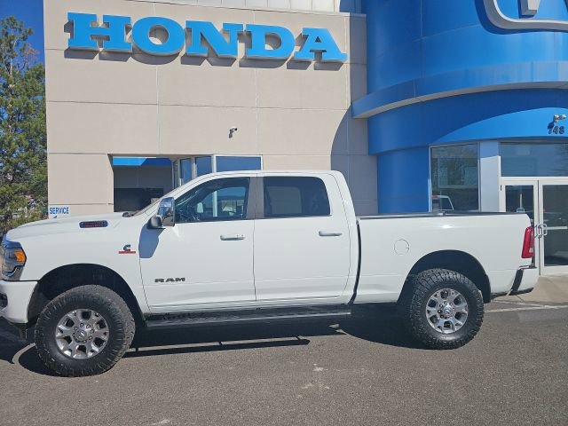 Used 2024 RAM 2500 Laramie AWD/4WD image 2