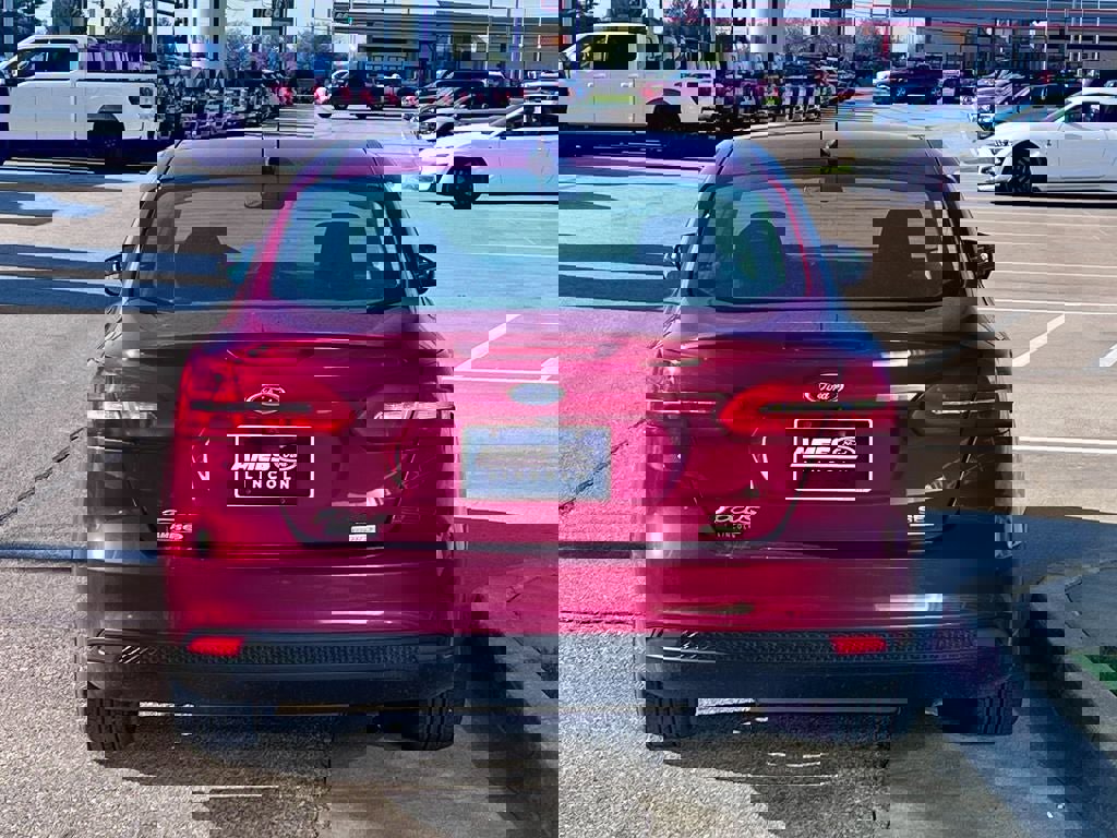 Used 2016 Ford Focus SE FWD image 5