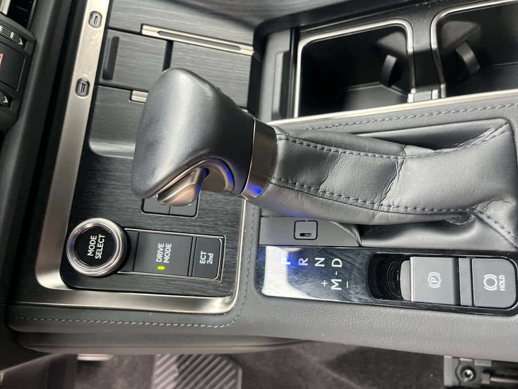 Used 2024 Lexus GX 550 w/ Accessory Package (2T) AWD/4WD image 24