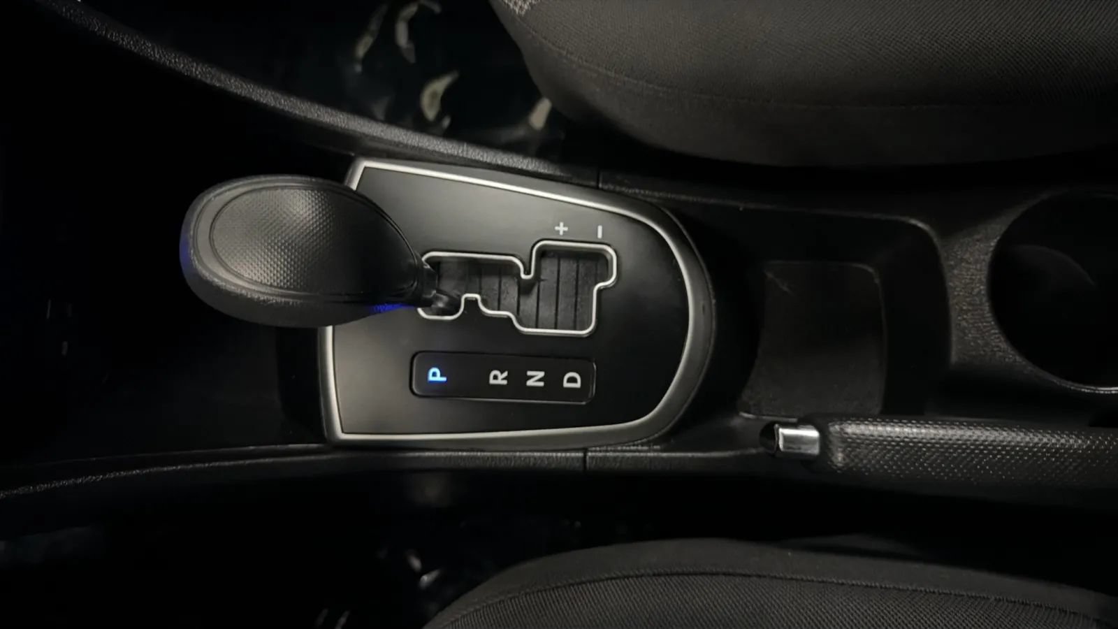 Used 2014 Hyundai Accent GS FWD image 12