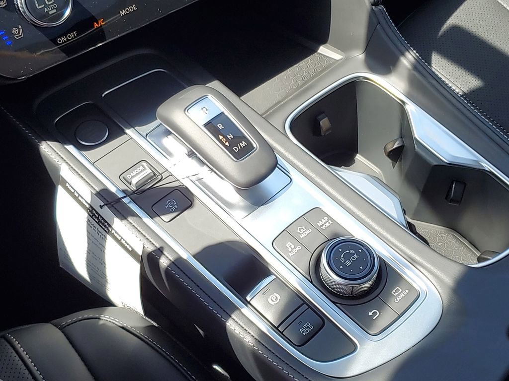 Certified 2025 INFINITI QX60 Luxe image 10