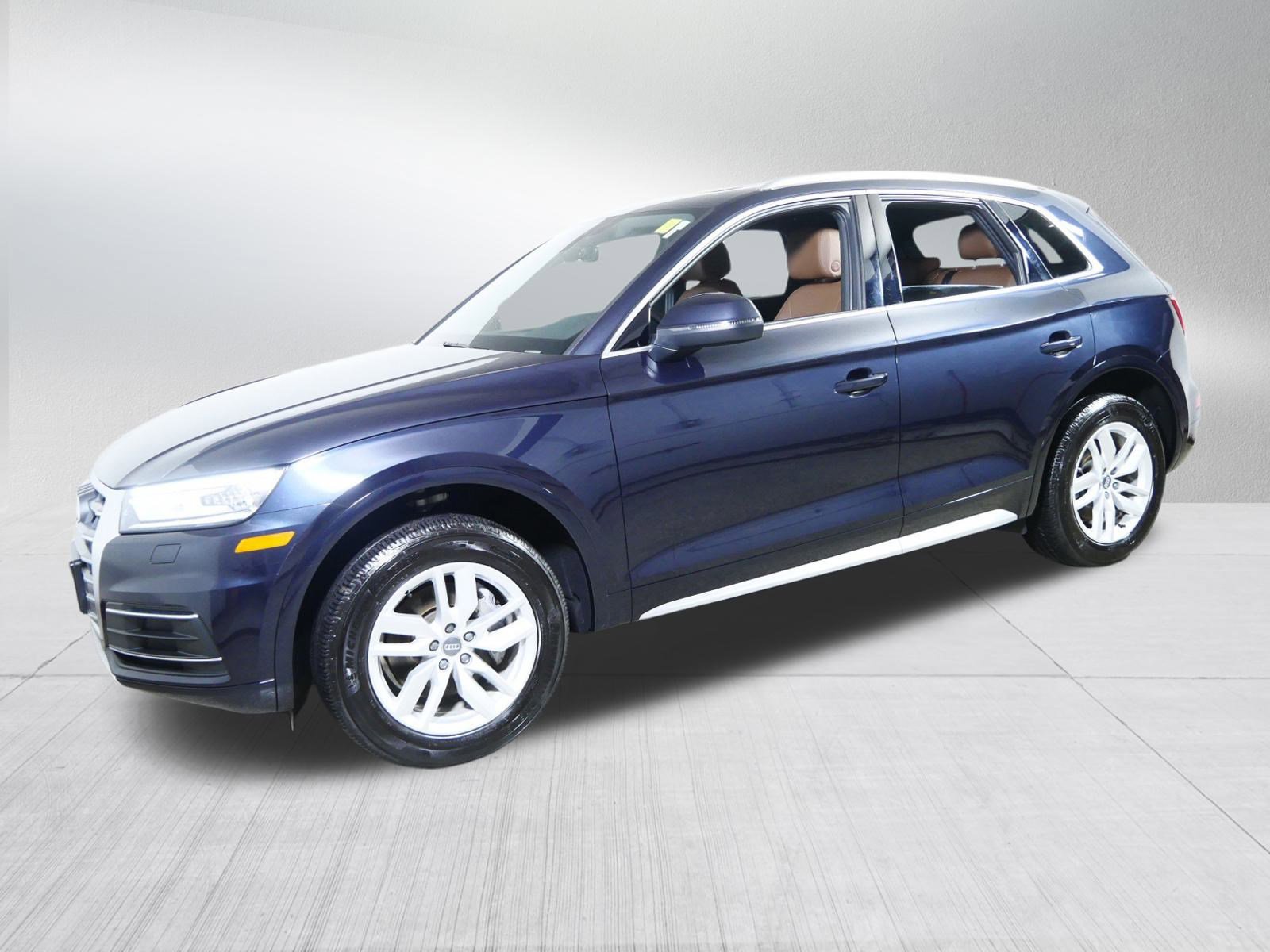 Used 2020 Audi Q5 2.0T Premium w/ Convenience Package image 3