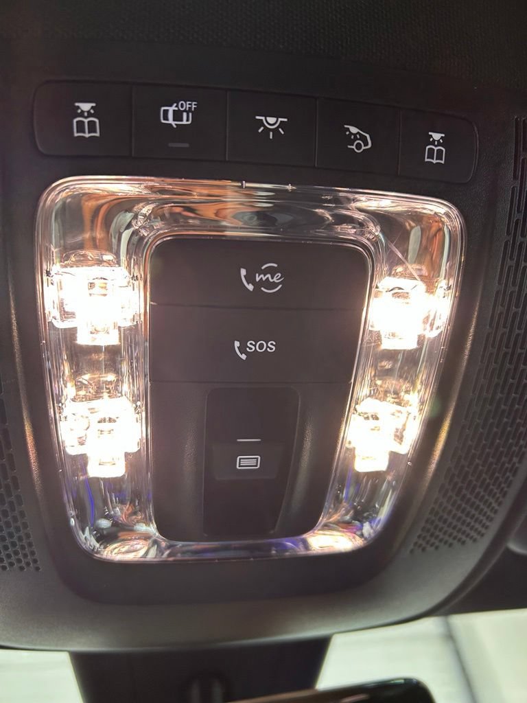 Used 2023 Mercedes-Benz CLA 250 4MATIC image 25