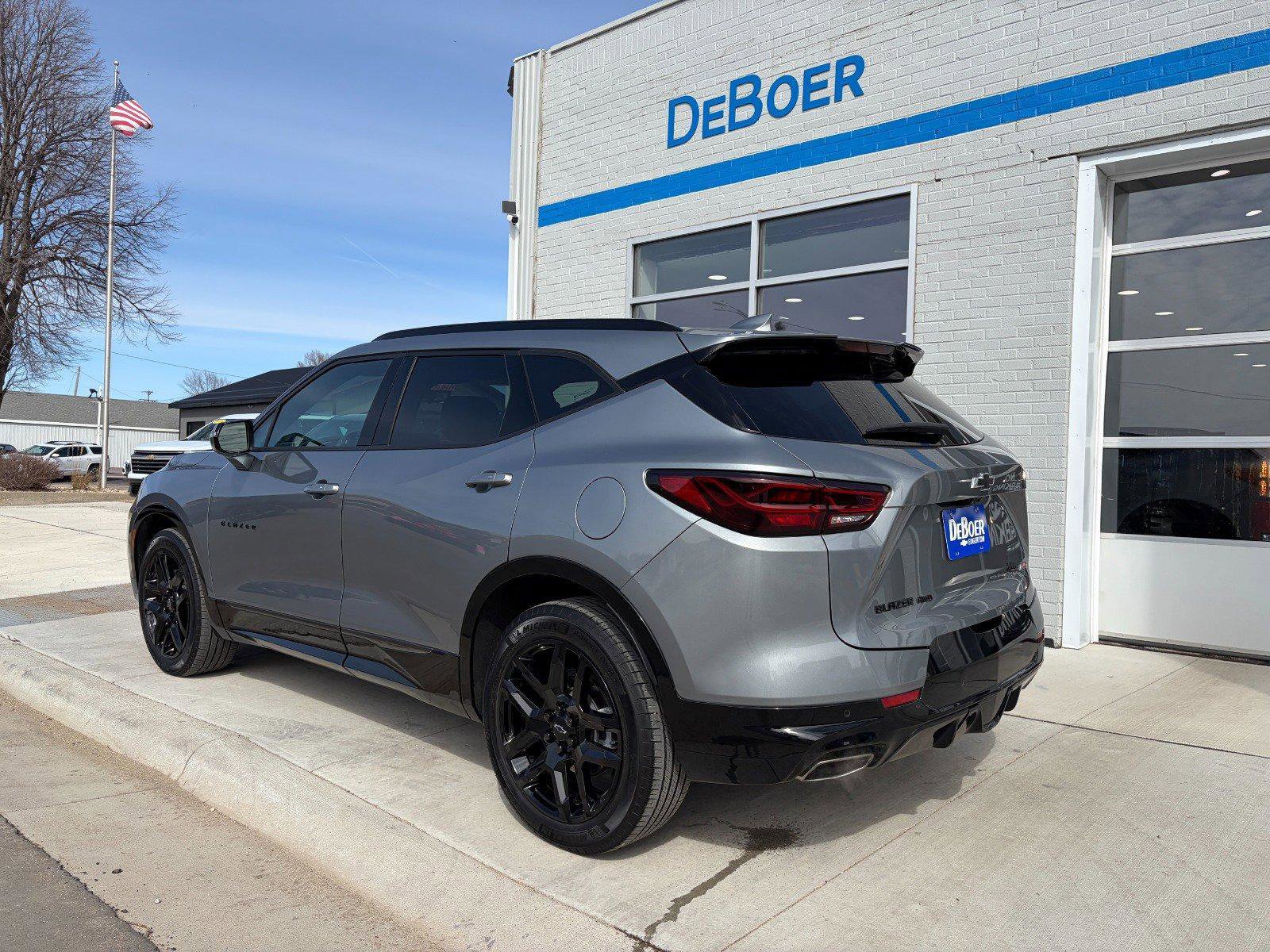 Used 2024 Chevrolet Blazer RS w/ Driver Confidence II Package AWD/4WD image 3