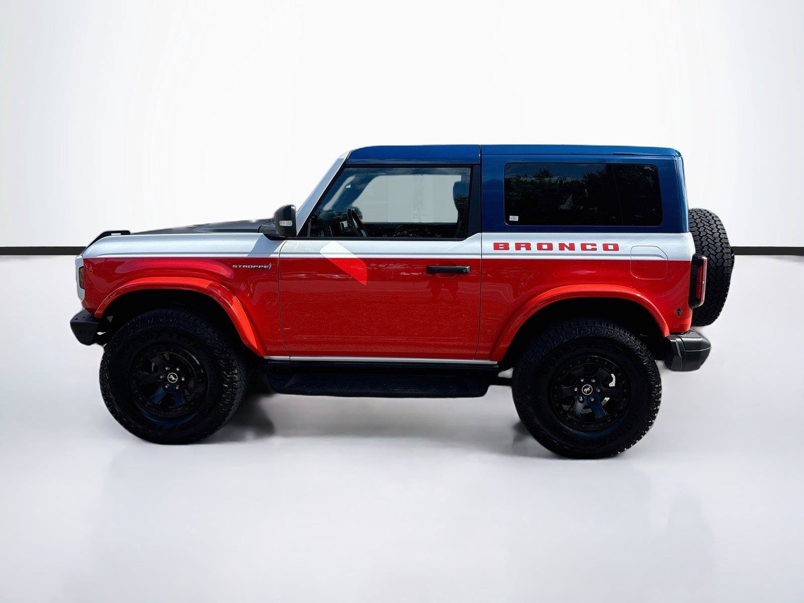 Used 2025 Ford Bronco Stroppe Edition AWD/4WD image 4