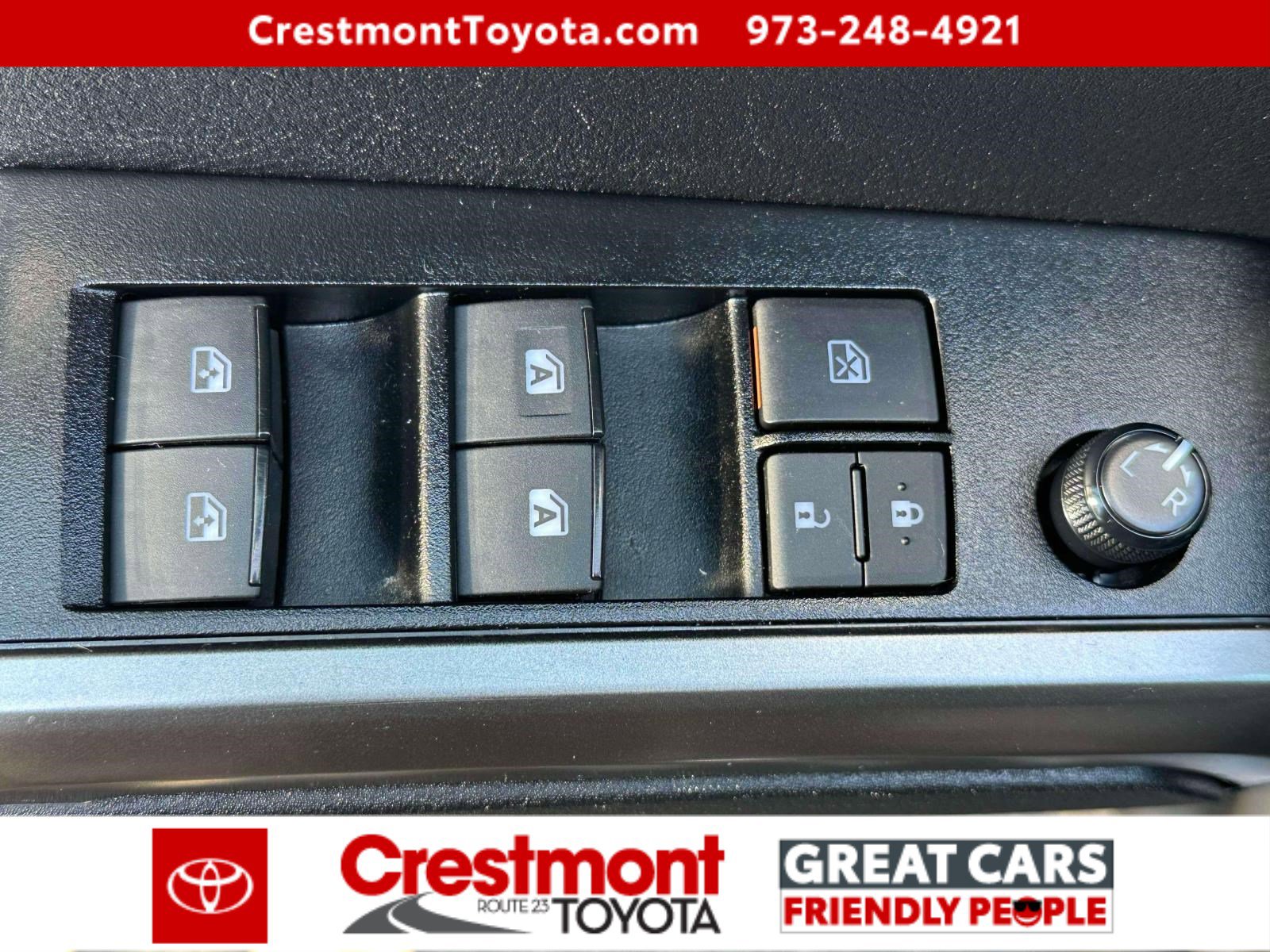 Certified 2023 Toyota Tacoma SR5 AWD/4WD image 12