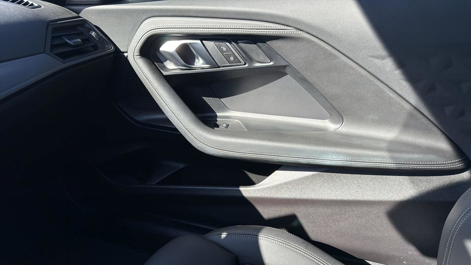 Used 2024 BMW 230i Coupe image 22