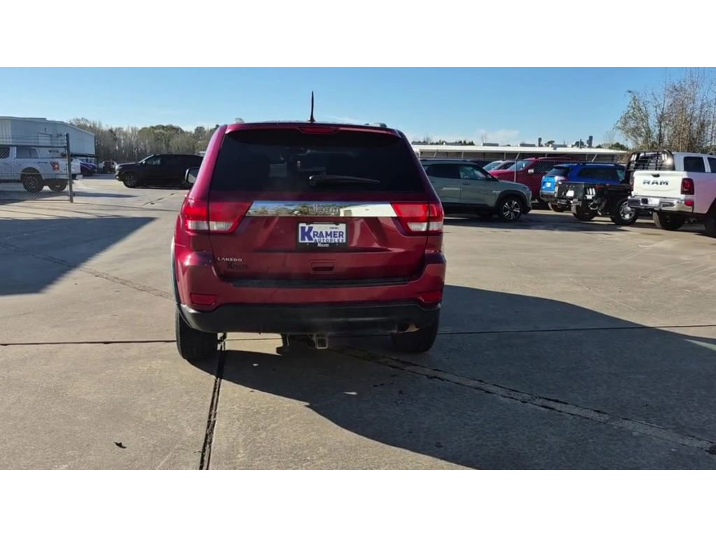 Used 2012 Jeep Grand Cherokee Laredo w/ Laredo E Group image 7