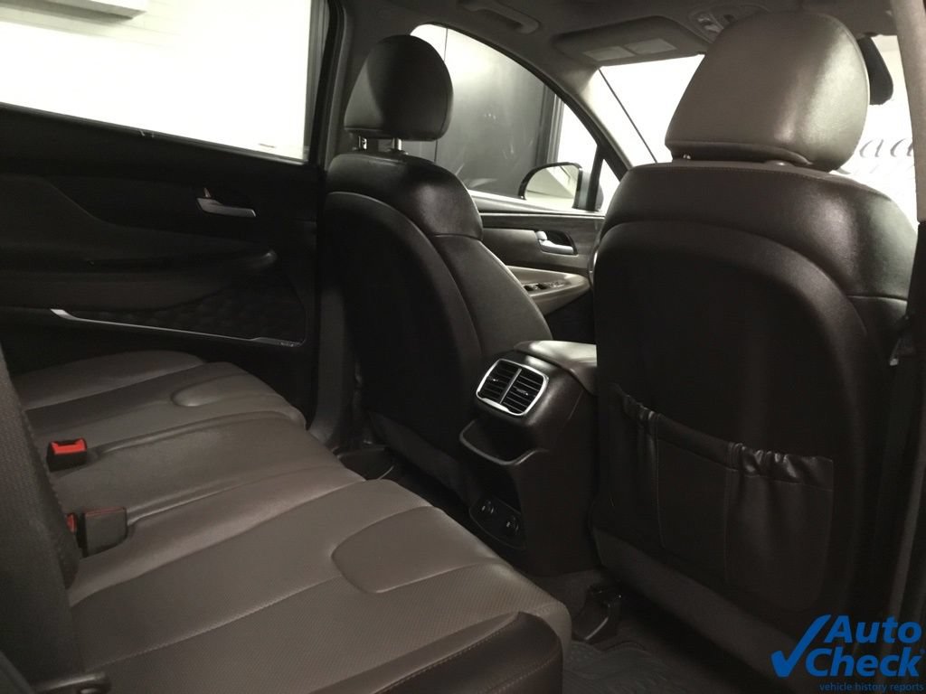 Used 2019 Hyundai Santa Fe Limited AWD/4WD image 34