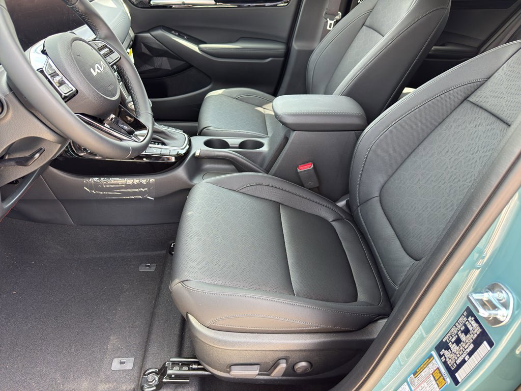New 2026 Kia Seltos EX FWD image 10