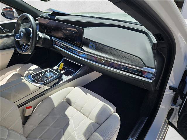 Certified 2024 BMW 760i xDrive w/ Executive Package AWD/4WD image 24