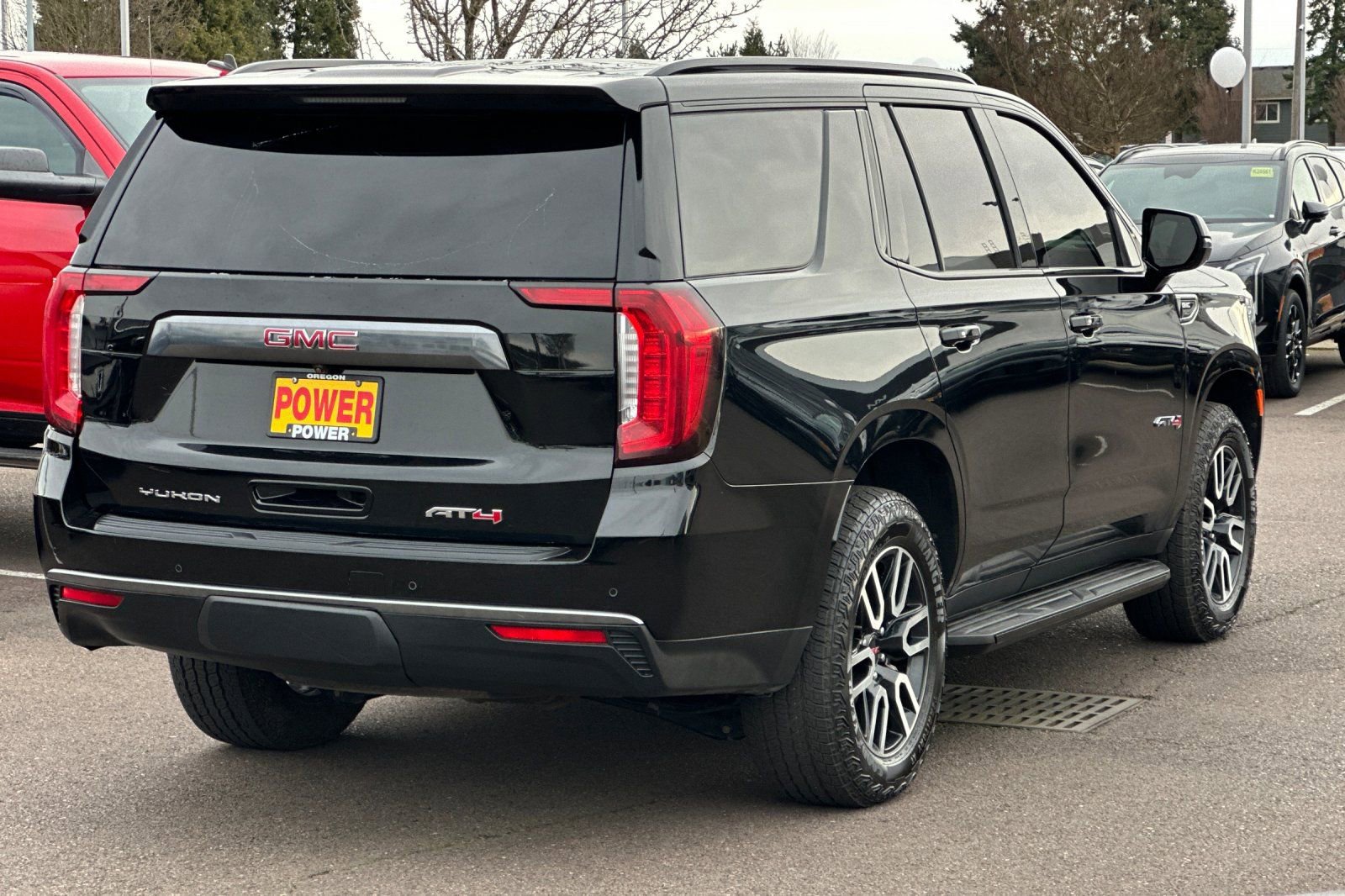 Used 2024 GMC Yukon AT4 AWD/4WD image 4