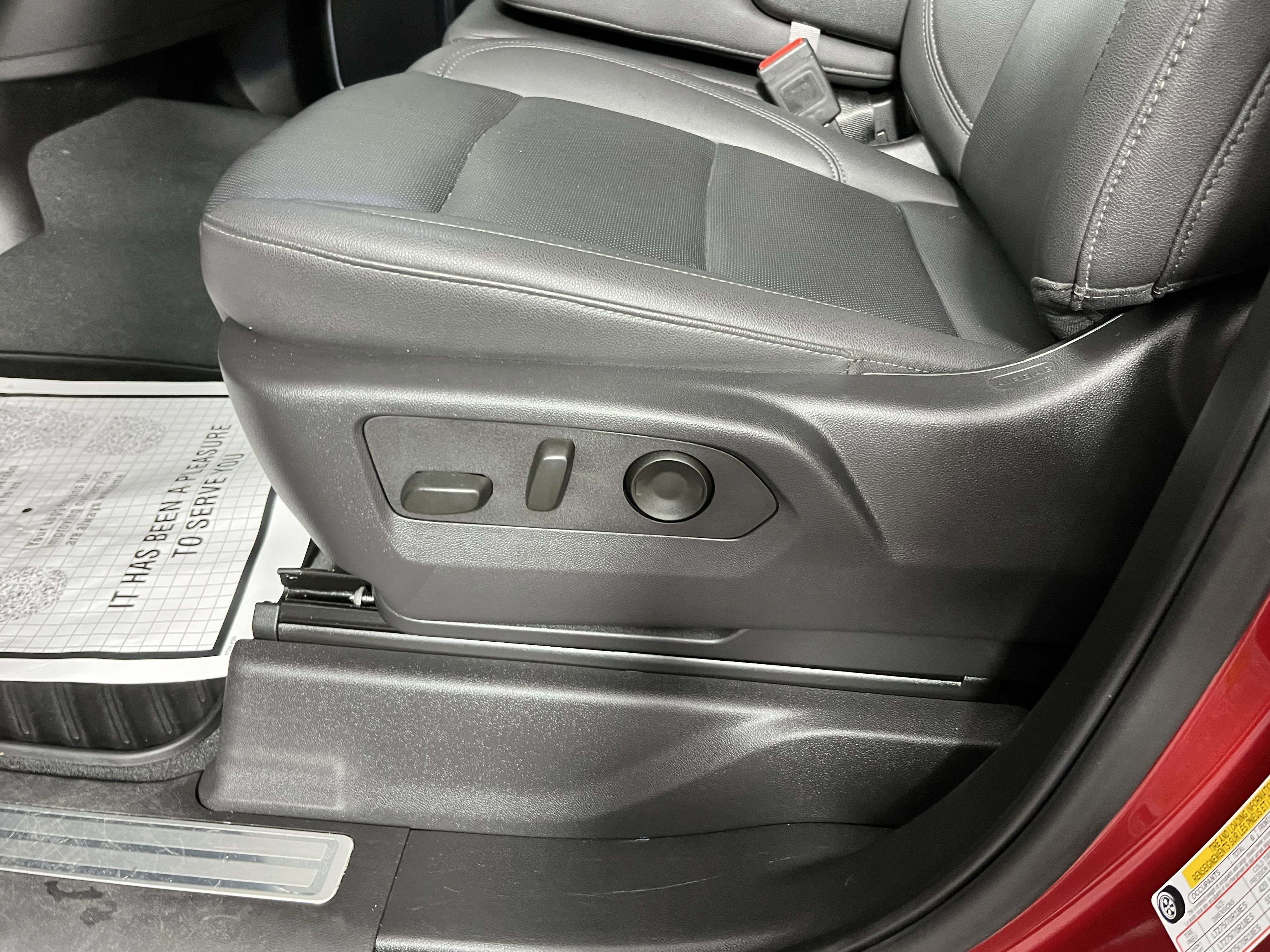 Used 2025 Chevrolet Silverado 3500 LTZ image 16