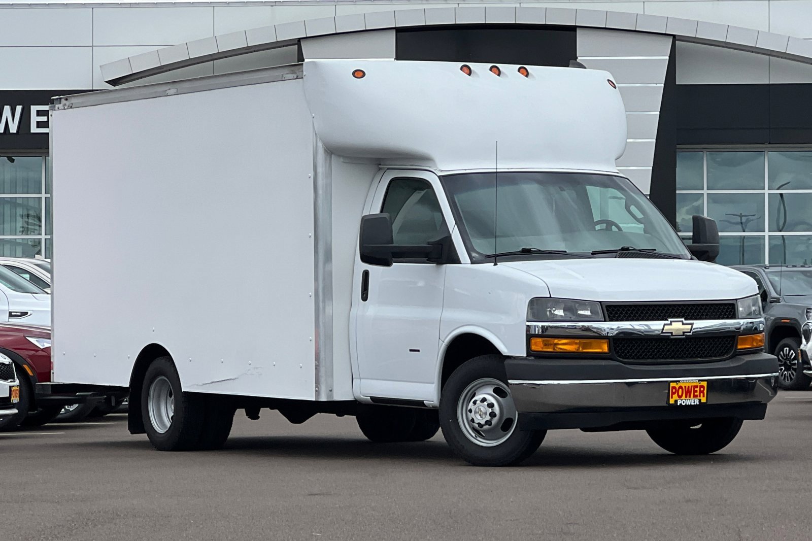 Used 2019 Chevrolet Express 3500 w/ Power Convenience Package image 2