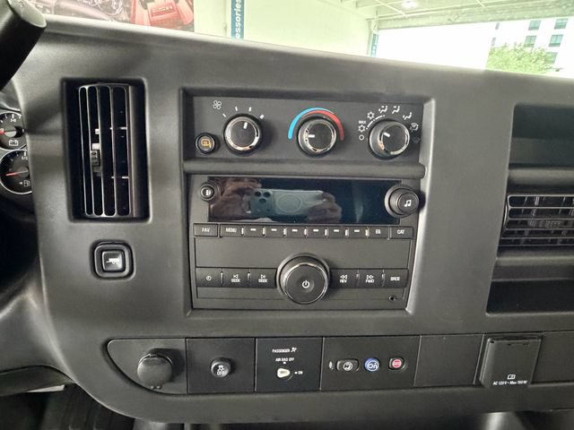 Used 2025 Chevrolet Express 2500 w/ Driver Convenience Package RWD image 7