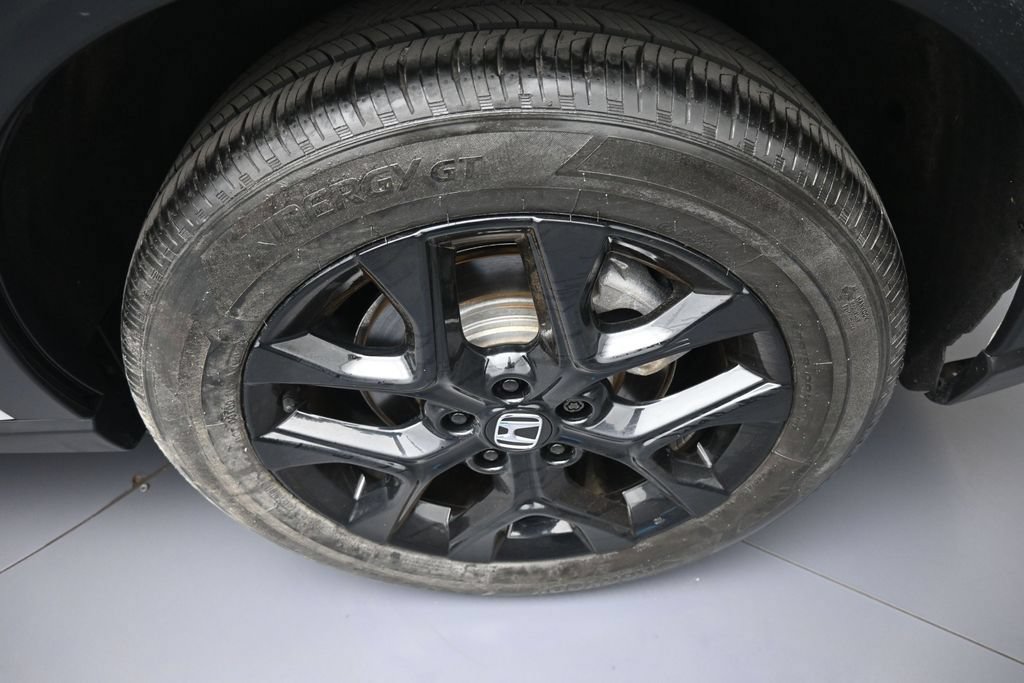 Certified 2025 Honda HR-V Sport image 15