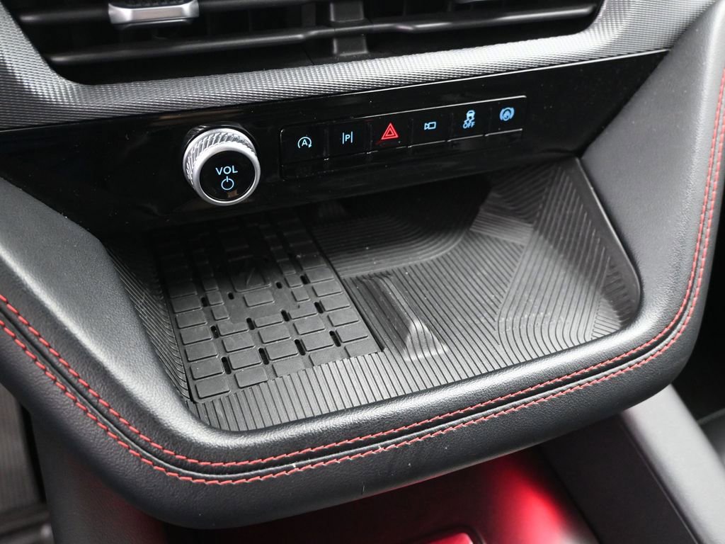 Used 2025 Ford Explorer ST image 16