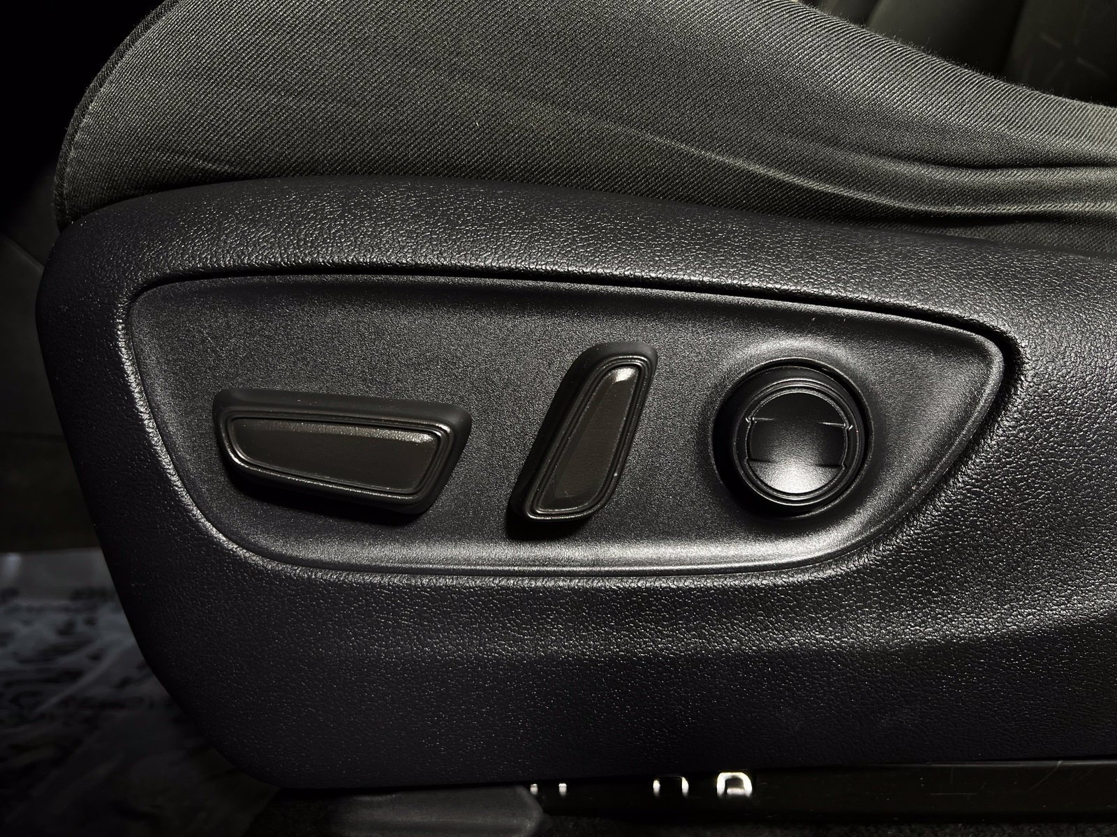 Certified 2022 Toyota RAV4 XLE FWD image 14