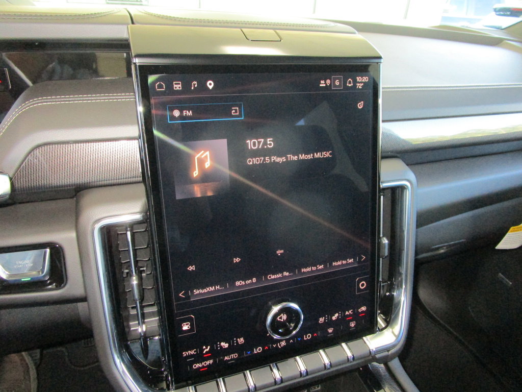 New 2026 GMC Yukon Elevation w/ Elevation Premium Package RWD image 35