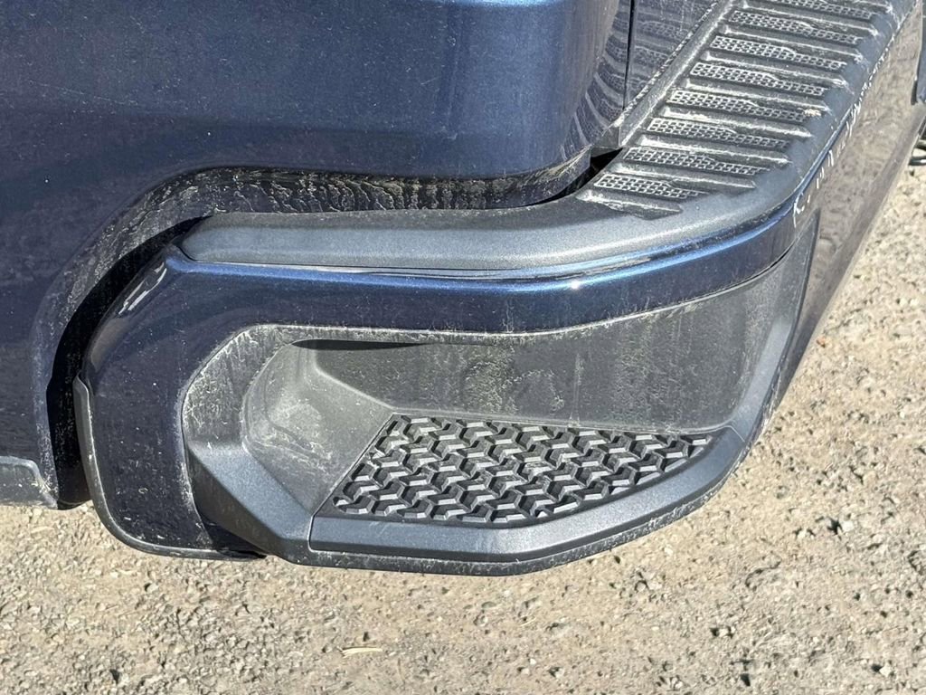 Used 2022 Chevrolet Silverado 1500 Custom image 11