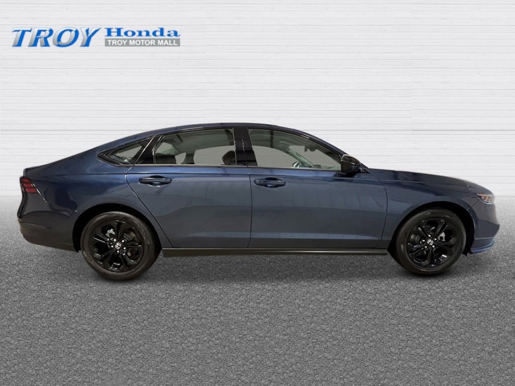 New 2025 Honda Accord SE image 7