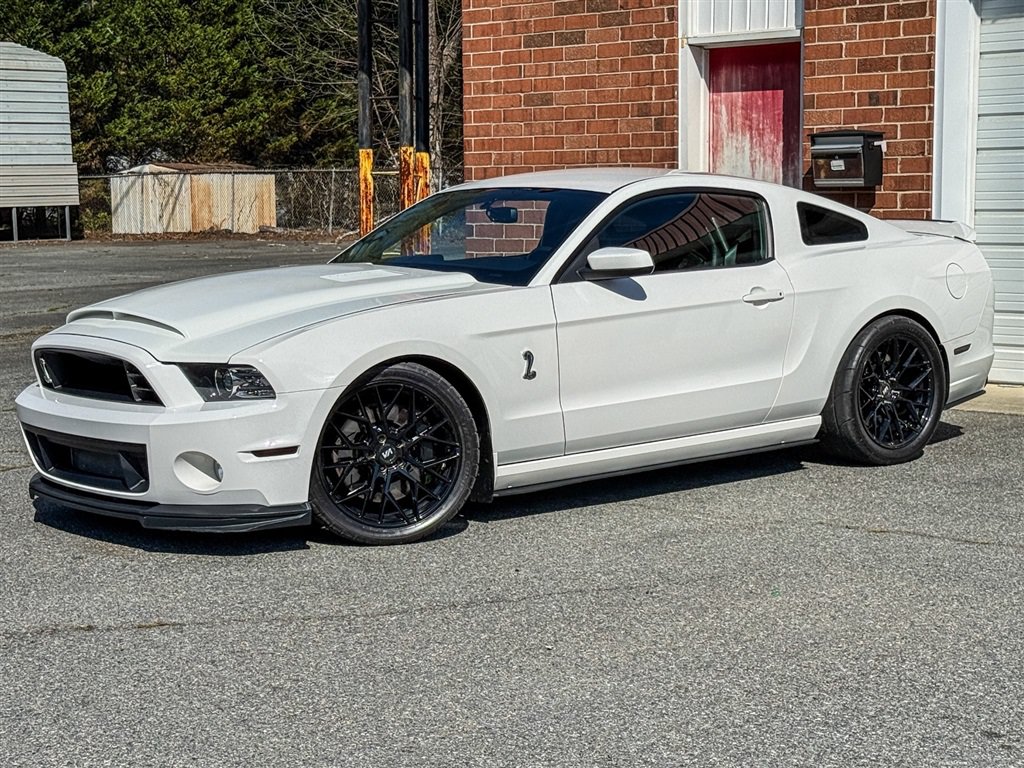 Used 2013 Ford Mustang Shelby GT500 RWD image 7