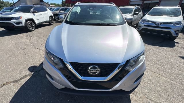 Used 2022 Nissan Rogue Sport SV AWD/4WD image 2