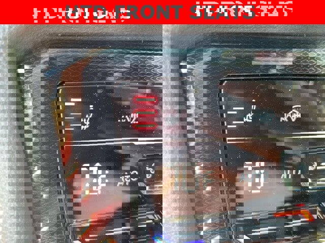 New 2025 Volkswagen Taos SE image 3