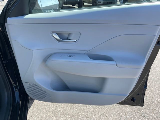 Used 2024 Hyundai Kona Limited image 40