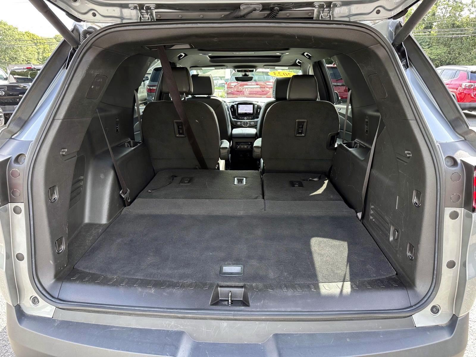 Used 2023 Chevrolet Traverse RS AWD/4WD image 7