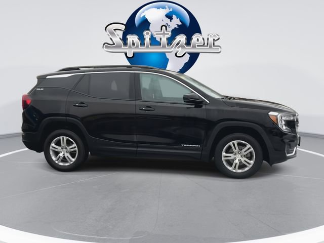 Used 2023 GMC Terrain SLE w/ Driver Convenience Package image 10