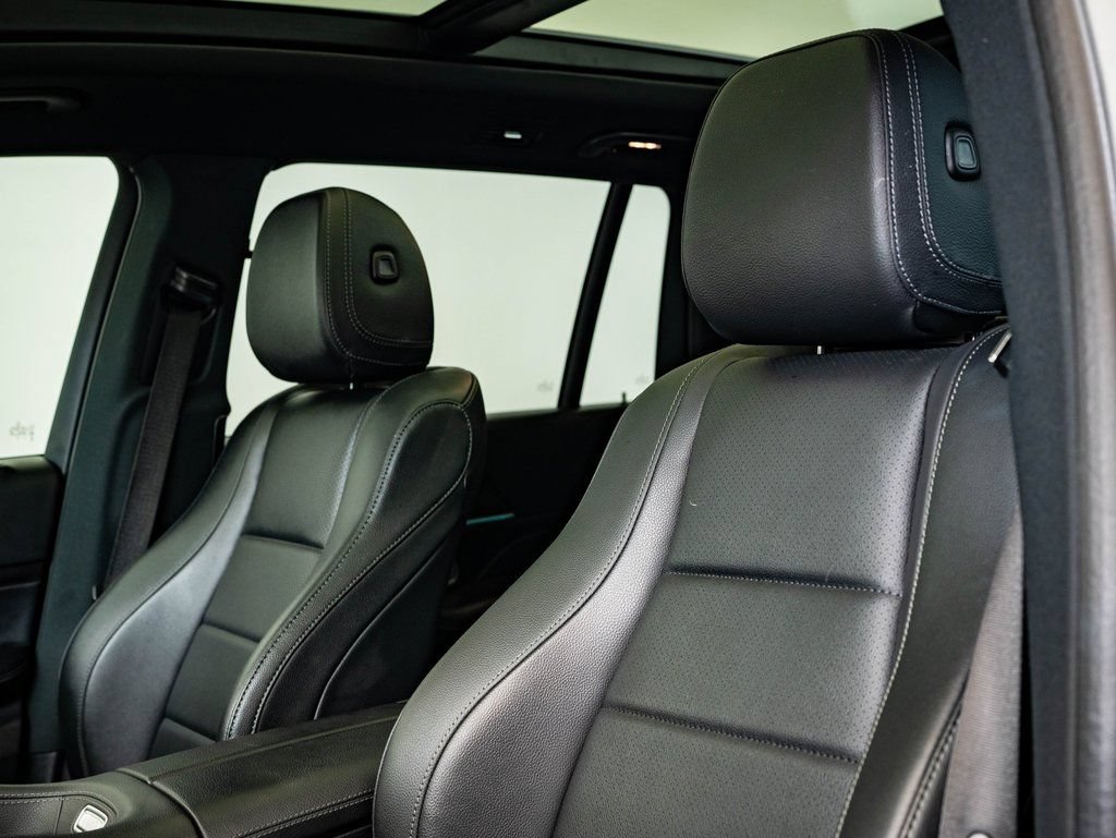 Certified 2022 Mercedes-Benz GLS 450 4MATIC image 22