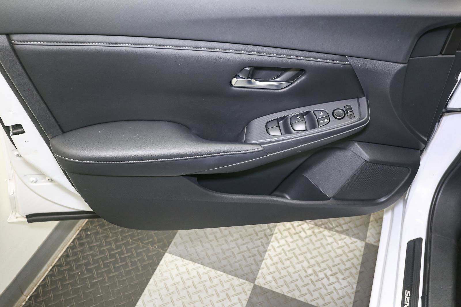 Used 2020 Nissan Sentra SV FWD image 42
