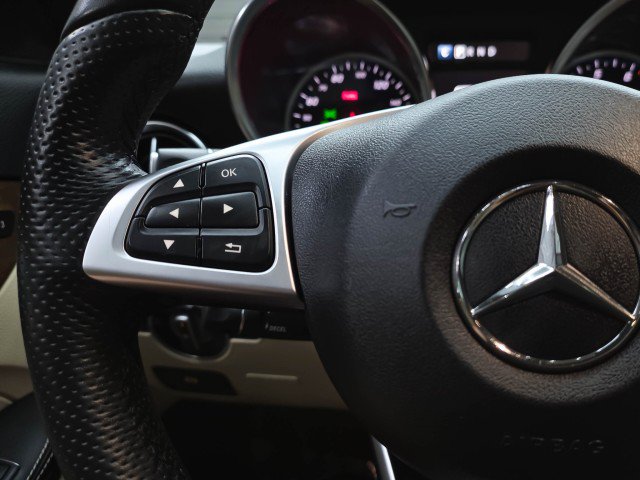 Used 2019 Mercedes-Benz SLC 300 image 18