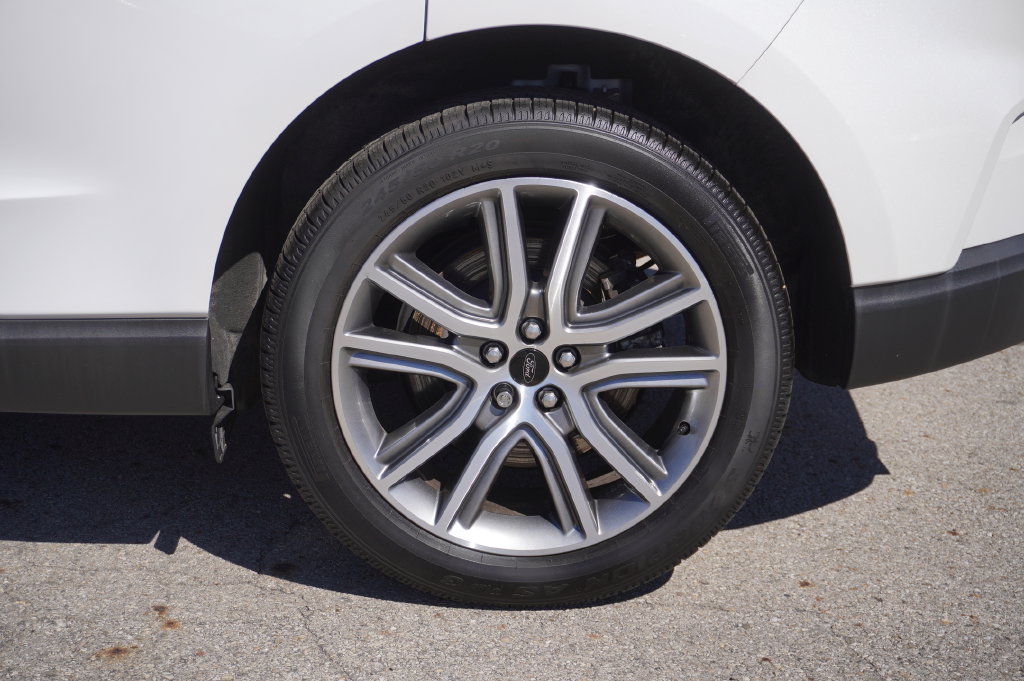Used 2024 Ford Edge Titanium AWD/4WD image 11