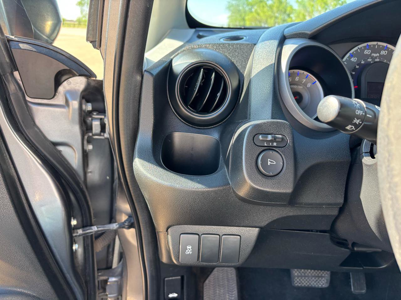Used 2011 Honda Fit image 13