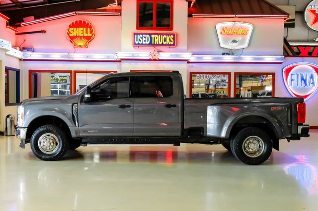 Used 2023 Ford F350 XLT w/ FX4 Off-Road Package AWD/4WD image 12